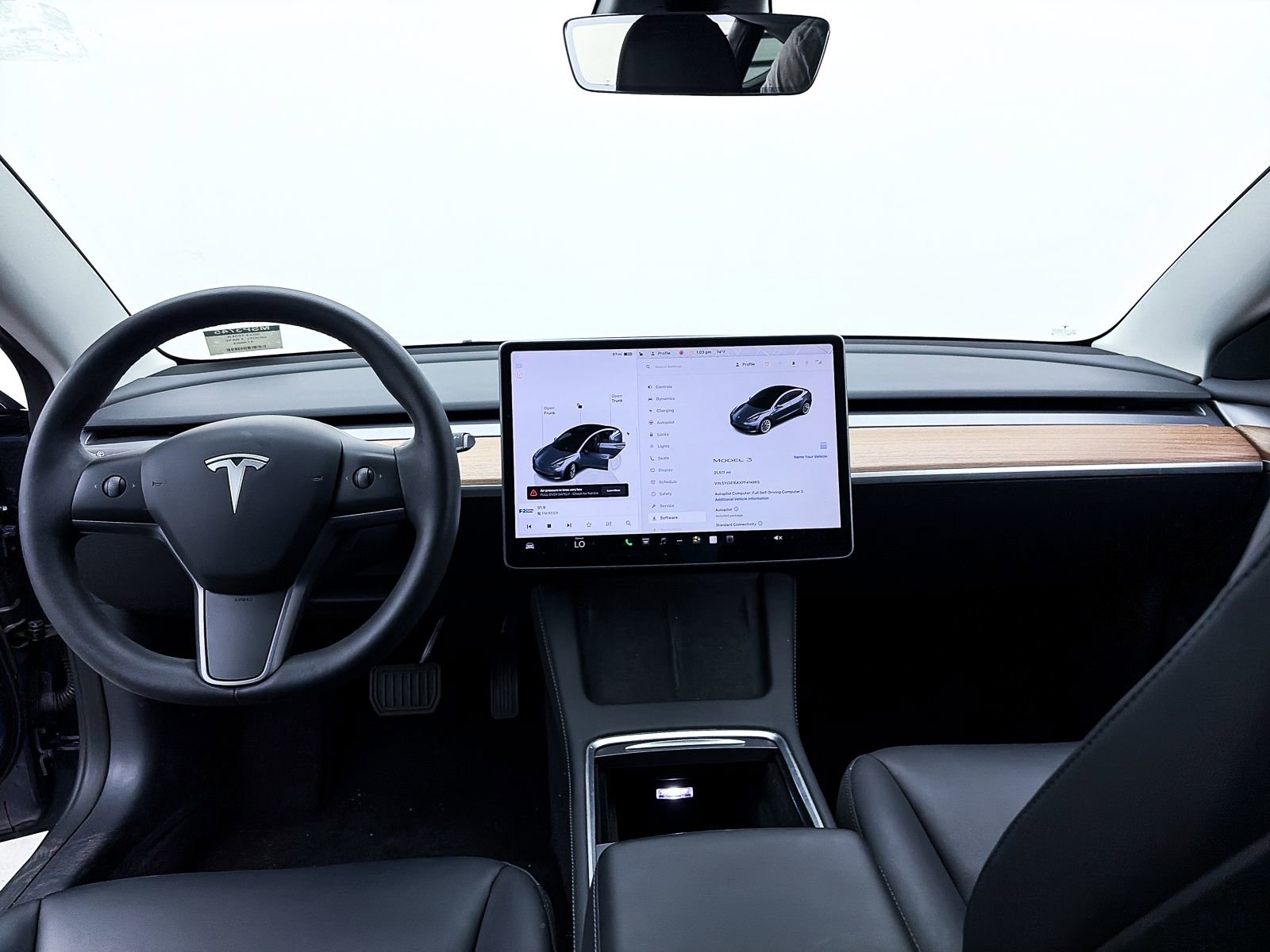 Used 2023 Tesla Model 3 Standard Range image 25