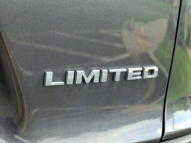 Used 2020 Jeep Cherokee Limited AWD/4WD image 32