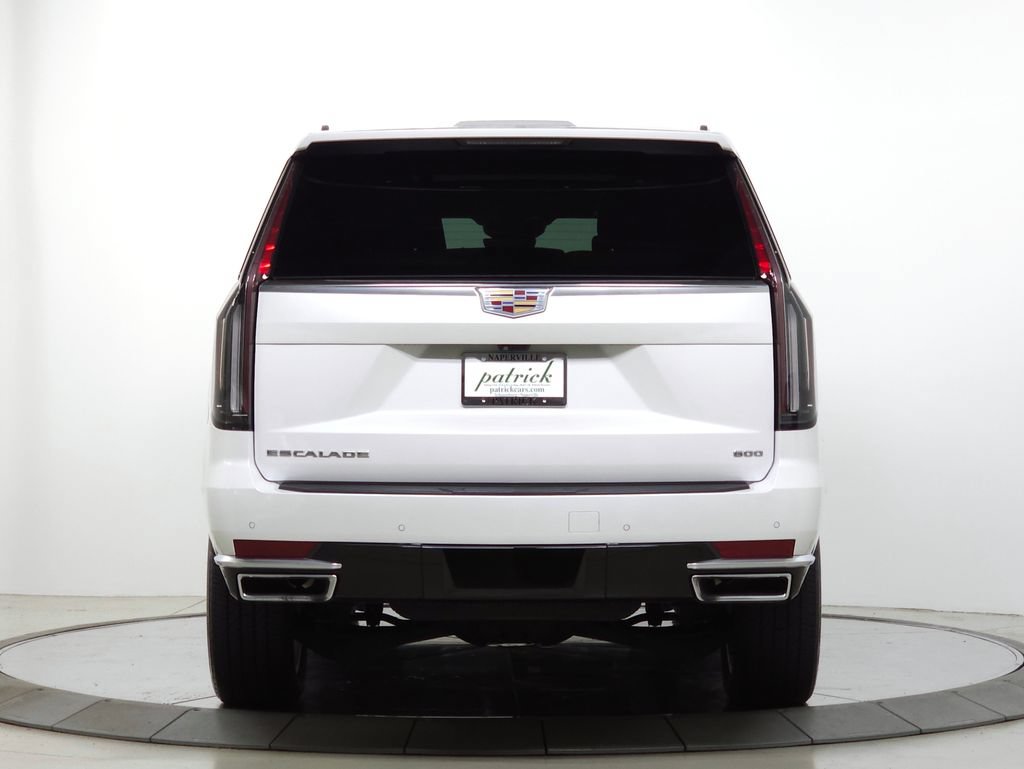 Used 2024 Cadillac Escalade Premium Luxury AWD/4WD image 4