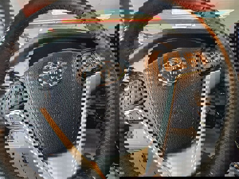 Used 2017 Toyota Sienna XLE w/ XLE Navigation Package image 27