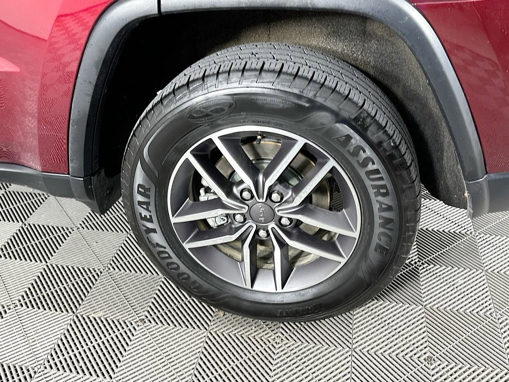 Certified 2021 Jeep Grand Cherokee Limited w/ Luxury Group II image 41