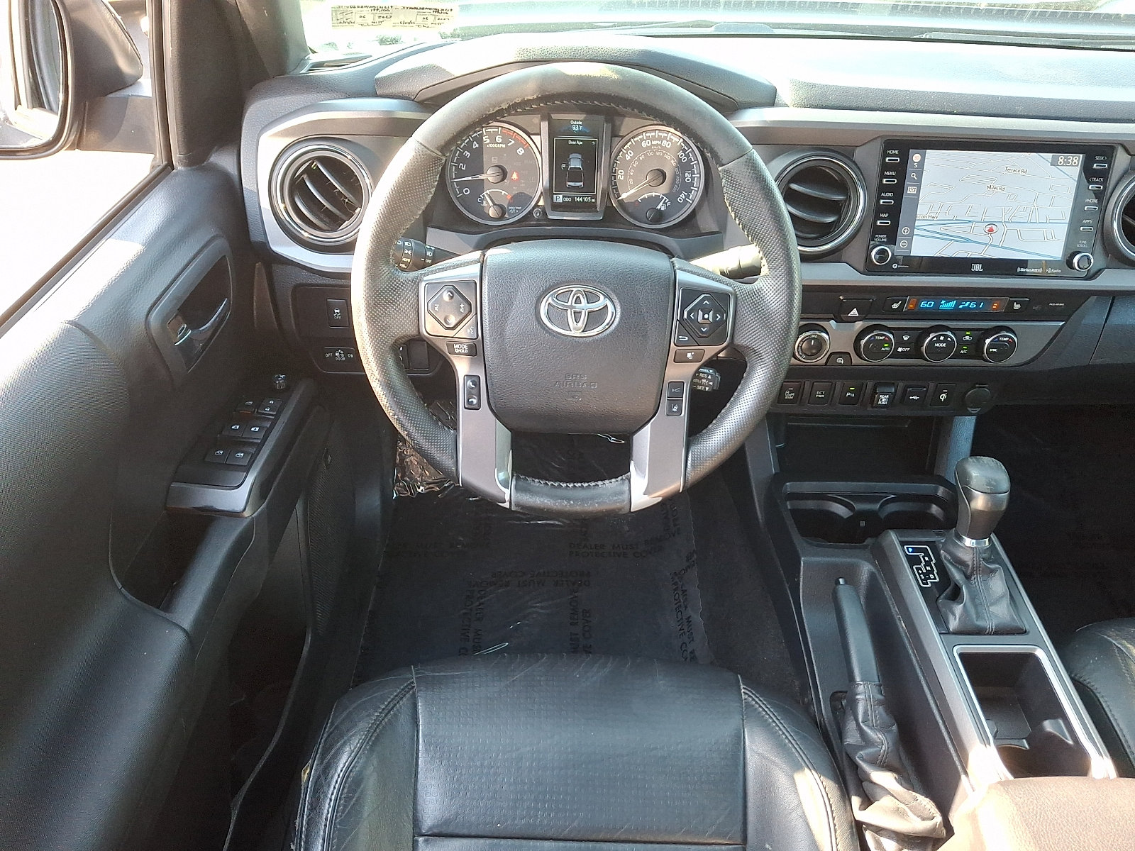 Used 2022 Toyota Tacoma TRD Sport w/ TRD Premium Sport Package AWD/4WD image 11