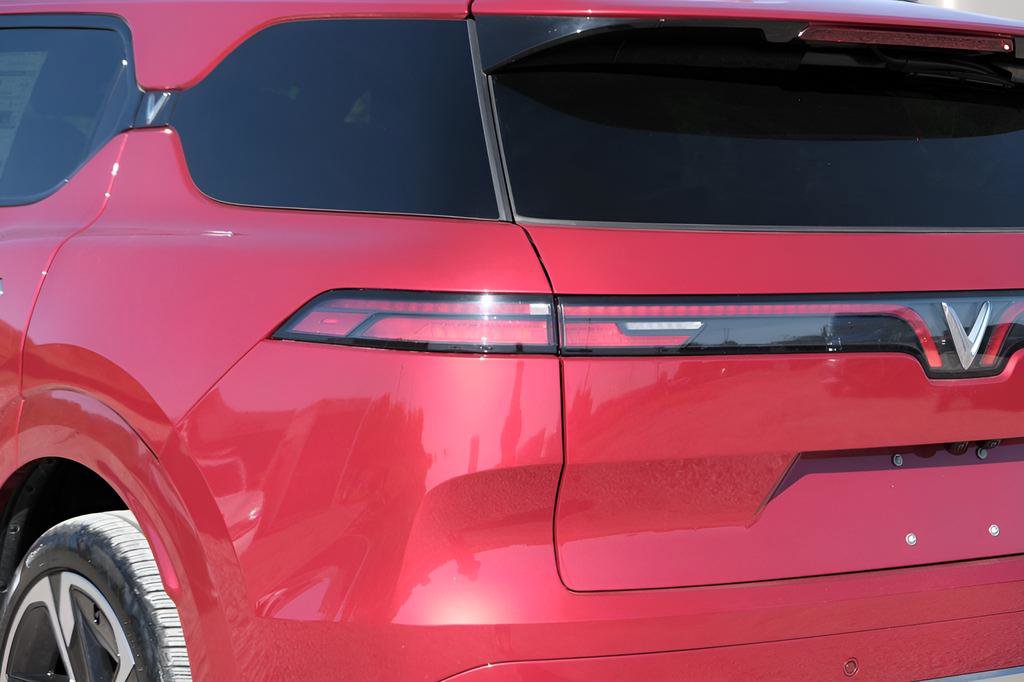 New 2024 VinFast VF 9 Plus image 44