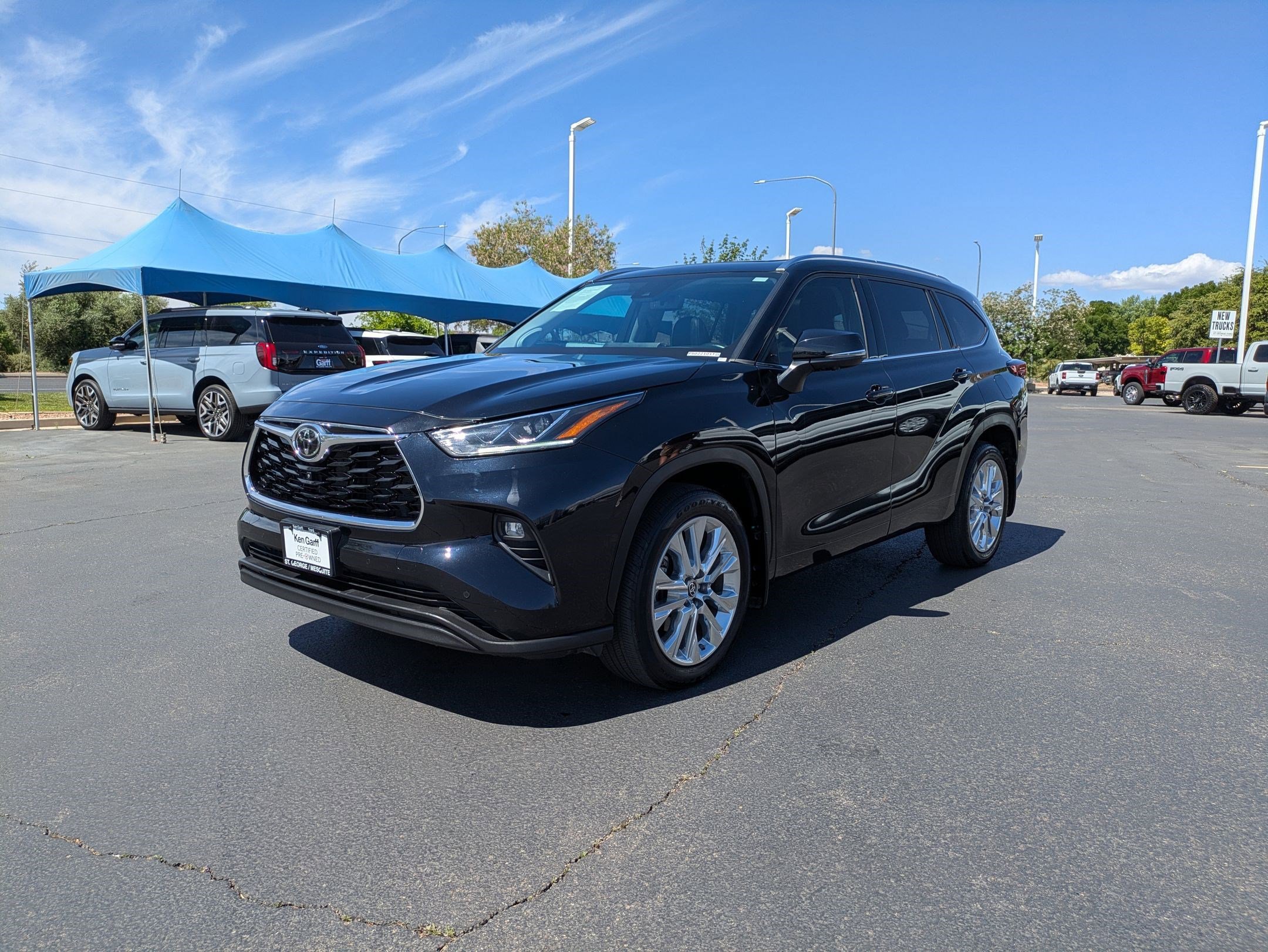 Used 2023 Toyota Highlander Limited AWD/4WD image 7