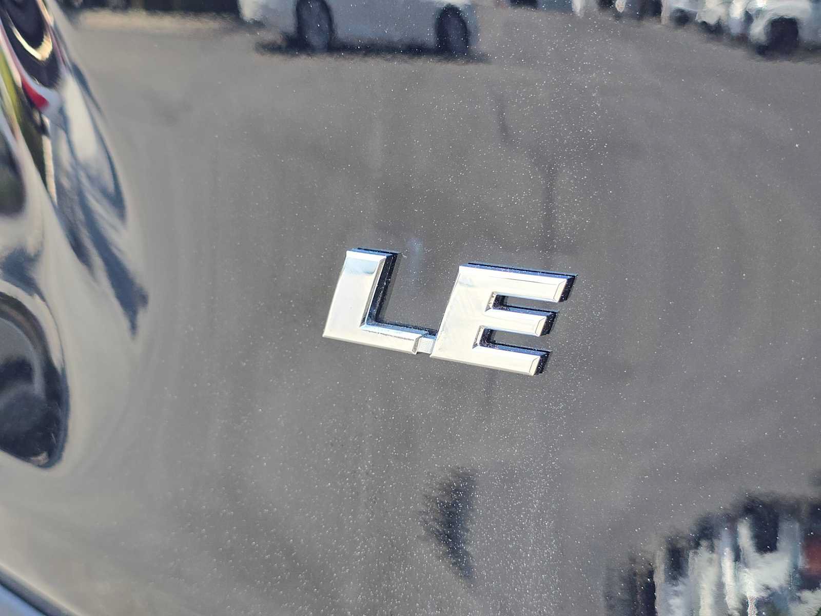 Used 2025 Toyota RAV4 LE FWD image 13