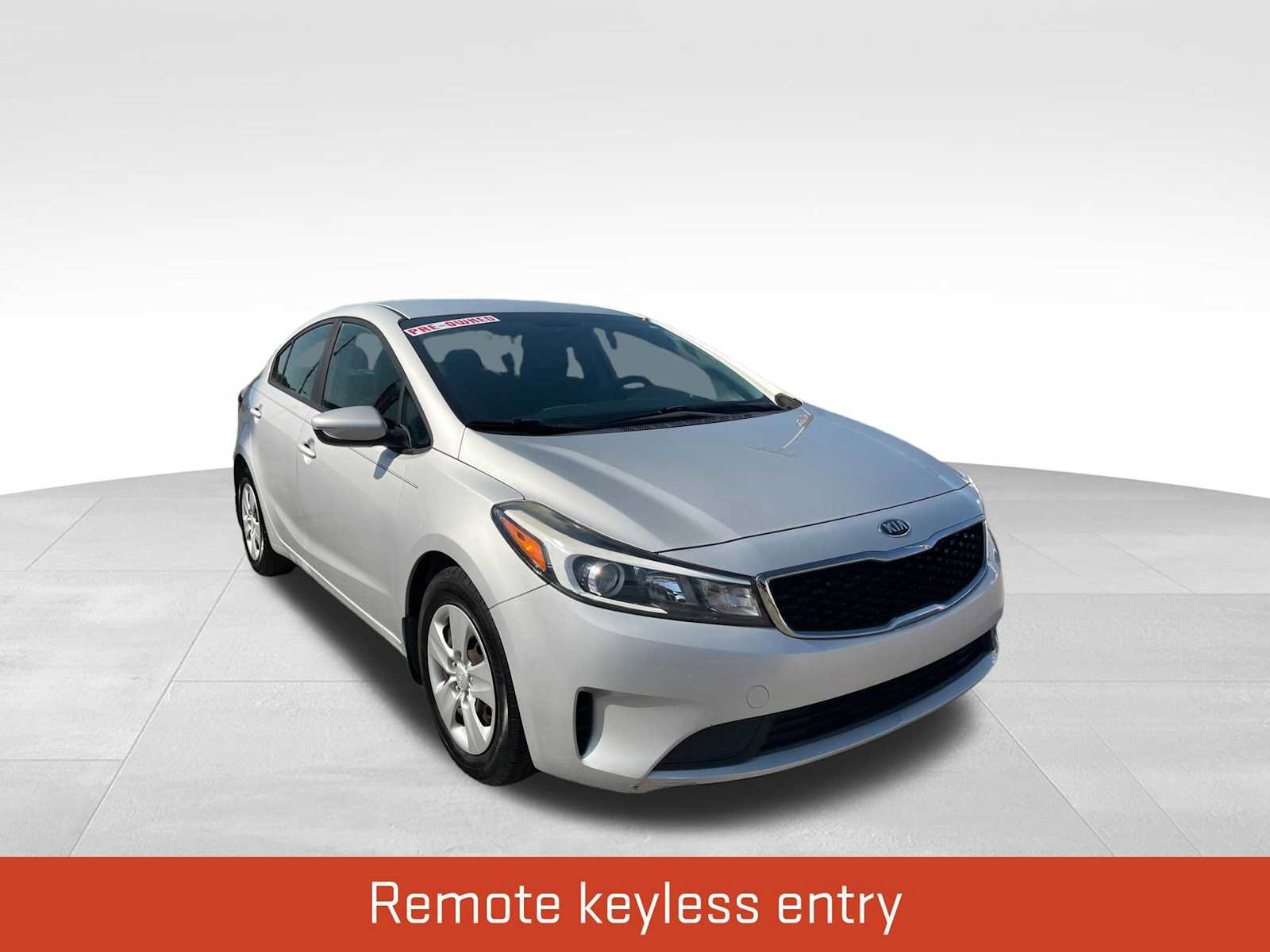 Used 2017 Kia Forte LX FWD image 3