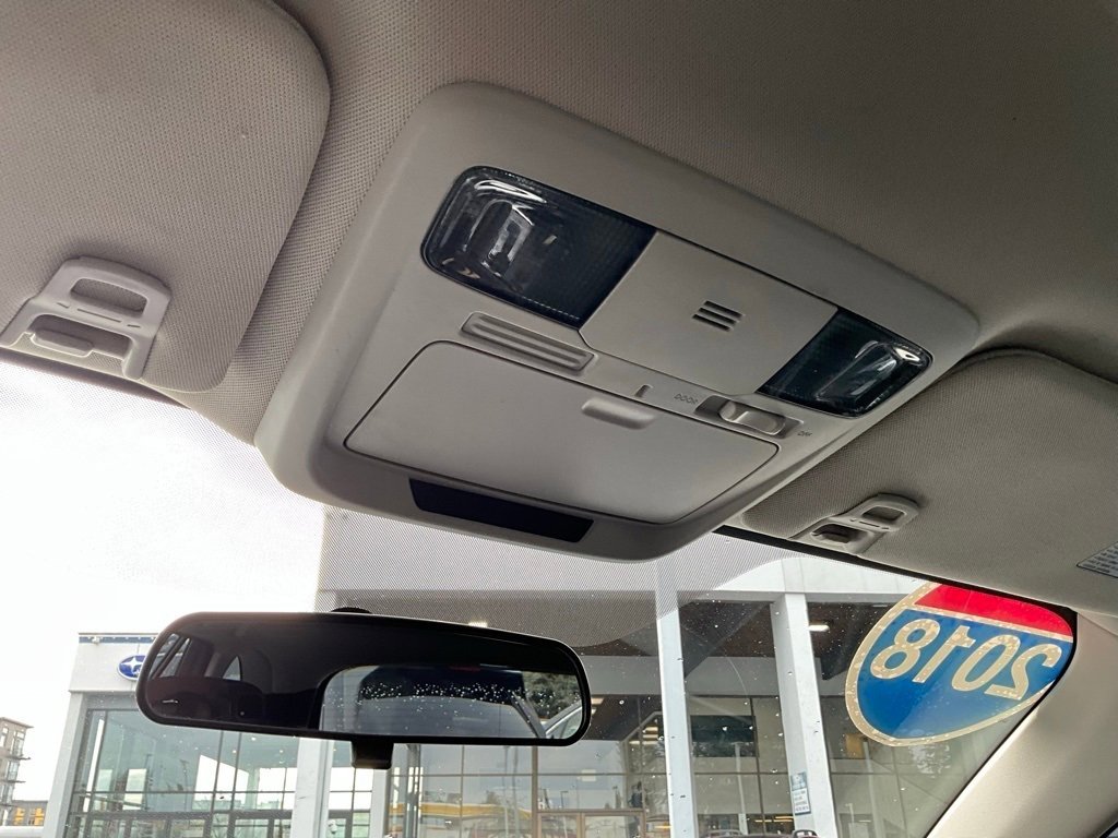 Used 2018 Subaru Outback 2.5i image 16