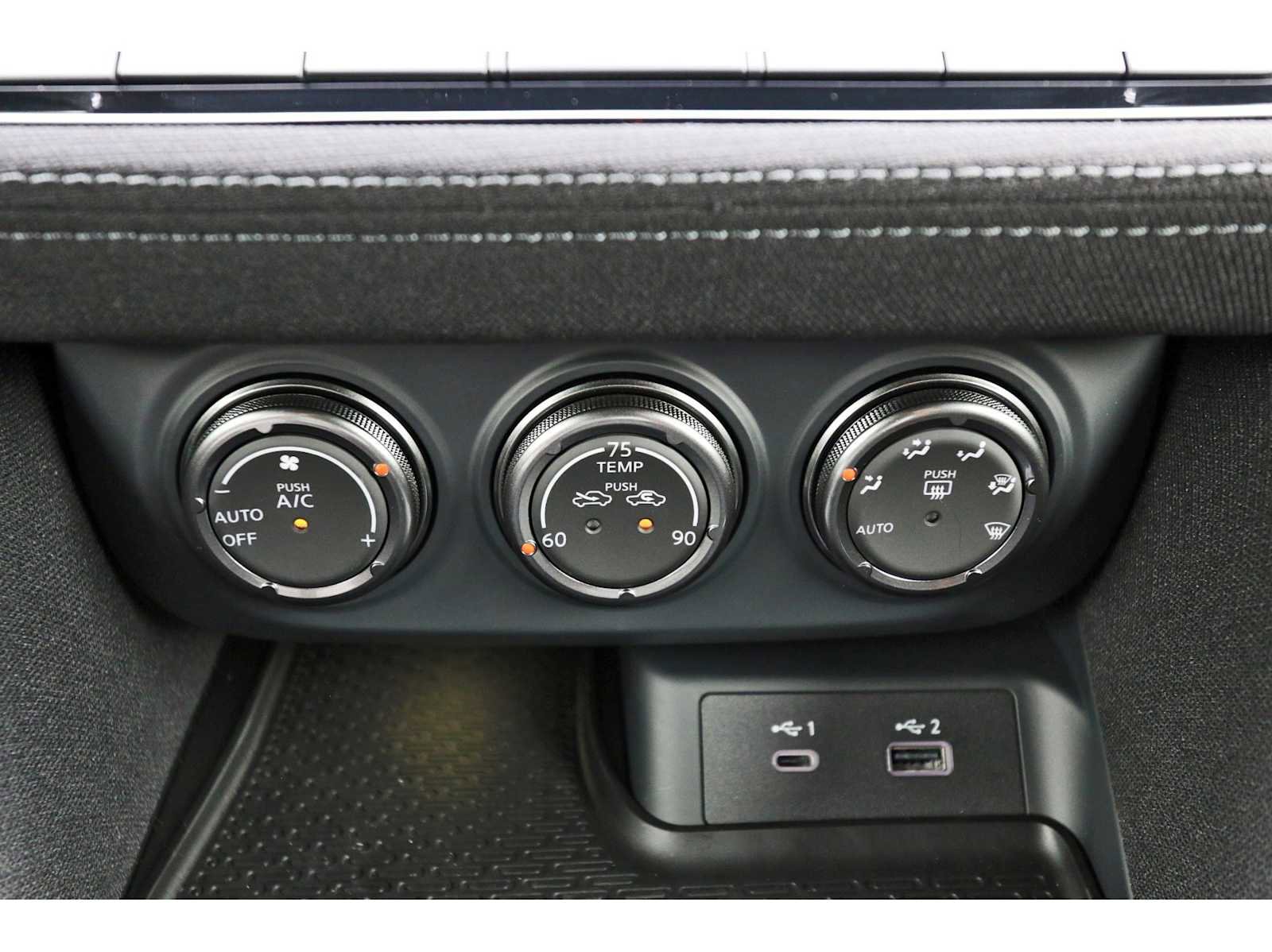 Used 2025 Nissan Z Sport w/ Floor Mat Package image 17