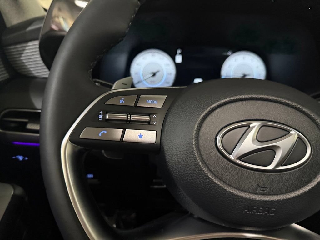 Used 2024 Hyundai Palisade Limited AWD/4WD image 14