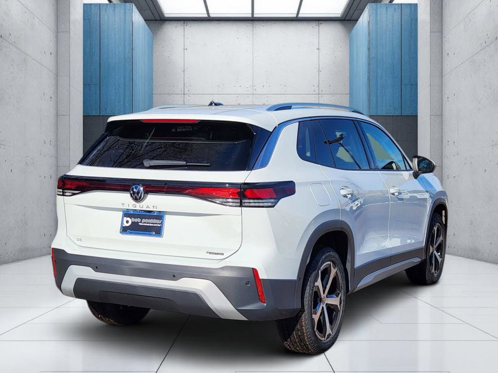 New 2026 Volkswagen Tiguan SE image 24
