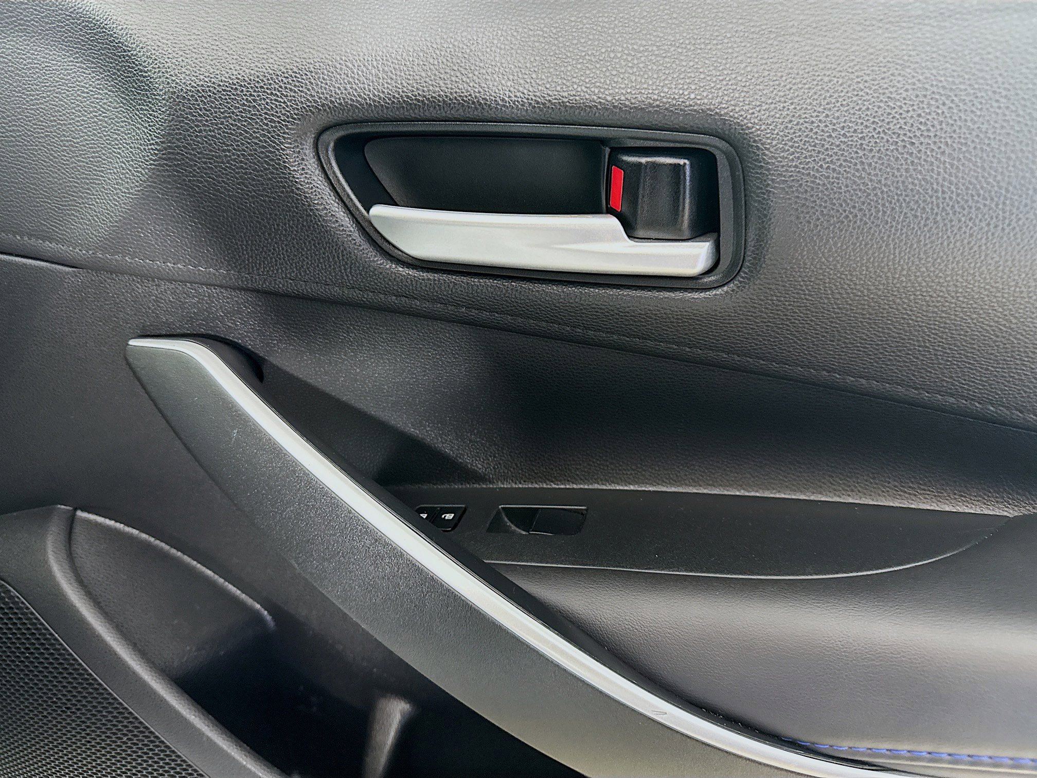 Used 2020 Toyota Corolla SE FWD image 31