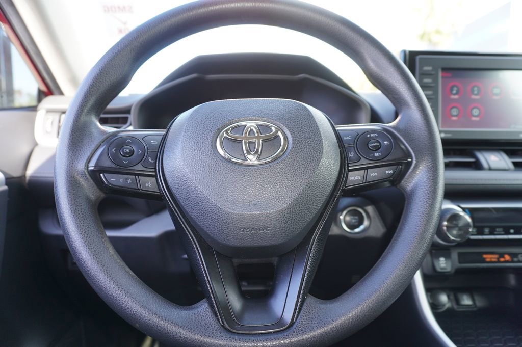 Certified 2020 Toyota RAV4 XLE w/ All Weather Liner Package FWD image 21