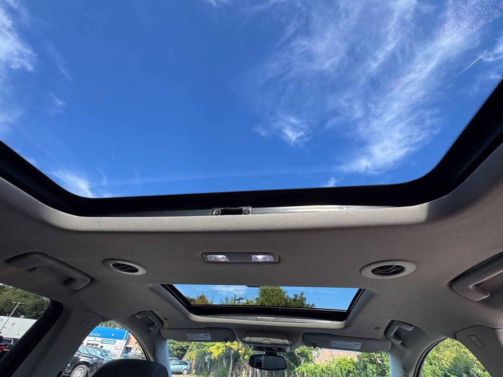 Used 2020 Buick Enclave Essence AWD/4WD image 24