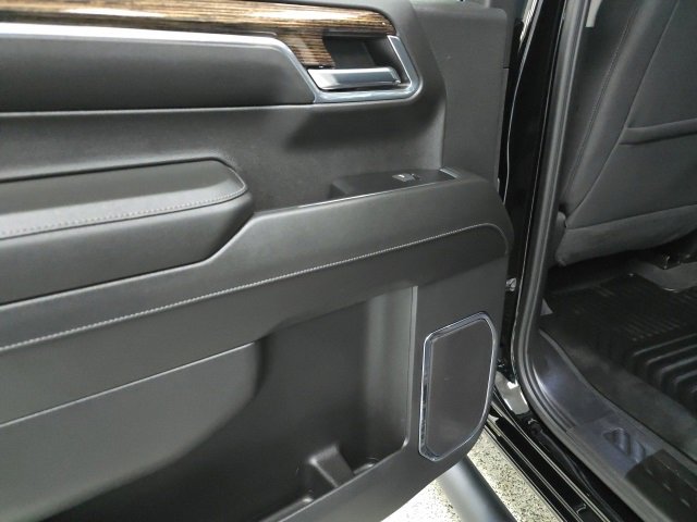 Used 2024 GMC Sierra 1500 Elevation image 9