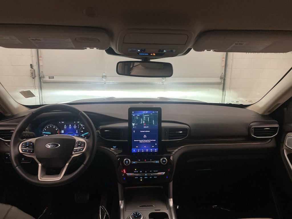 Used 2023 Ford Explorer Limited w/ Limited Technology Package image 14