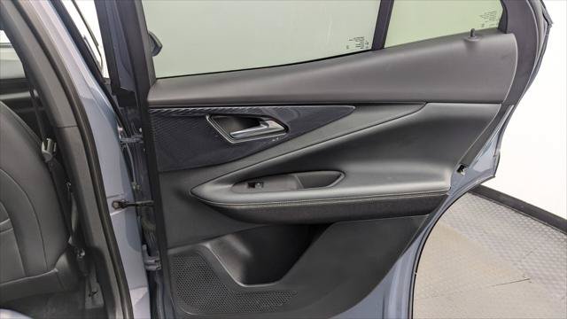 Used 2024 Chevrolet Blazer EV LT AWD/4WD image 21