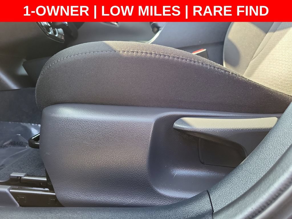 Used 2022 Toyota Prius LE FWD image 23