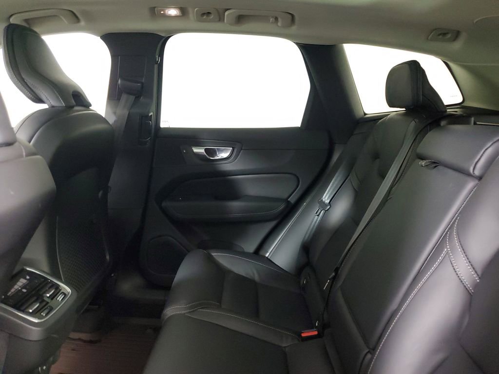 Certified 2023 Volvo XC60 B5 Ultimate w/ Climate Package AWD/4WD image 14