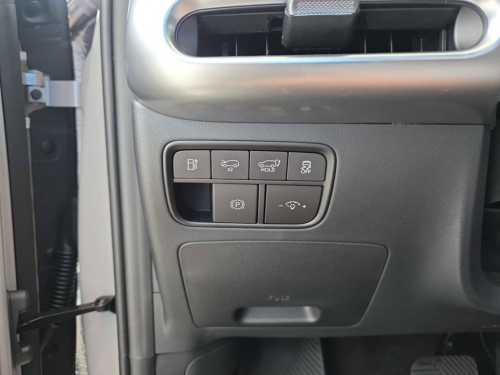 New 2026 Hyundai Ioniq 9 SE image 13