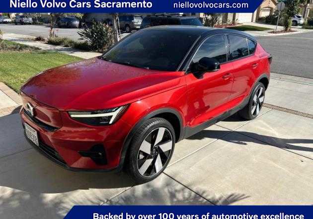 Used 2022 Volvo C40 P8 Recharge Ultimate video 1