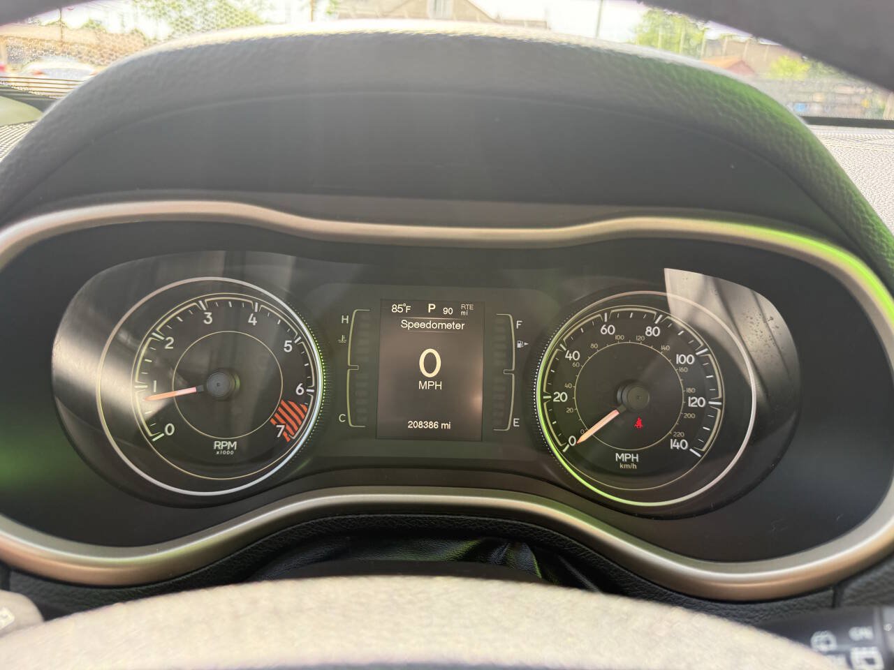 Used 2014 Jeep Cherokee Latitude w/ Cold Weather Group AWD/4WD image 18