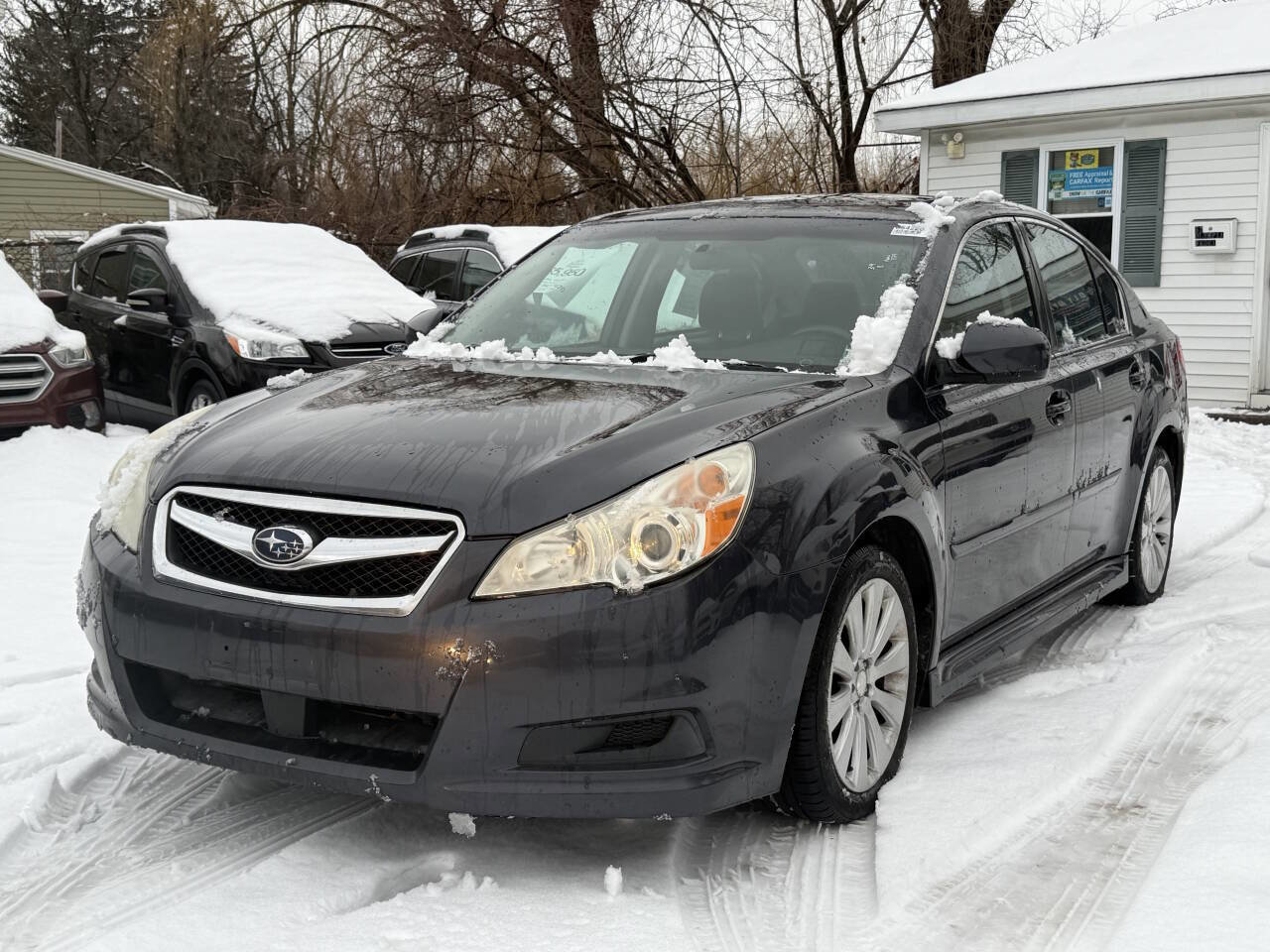 Used 2011 Subaru Legacy 2.5i Limited image 4