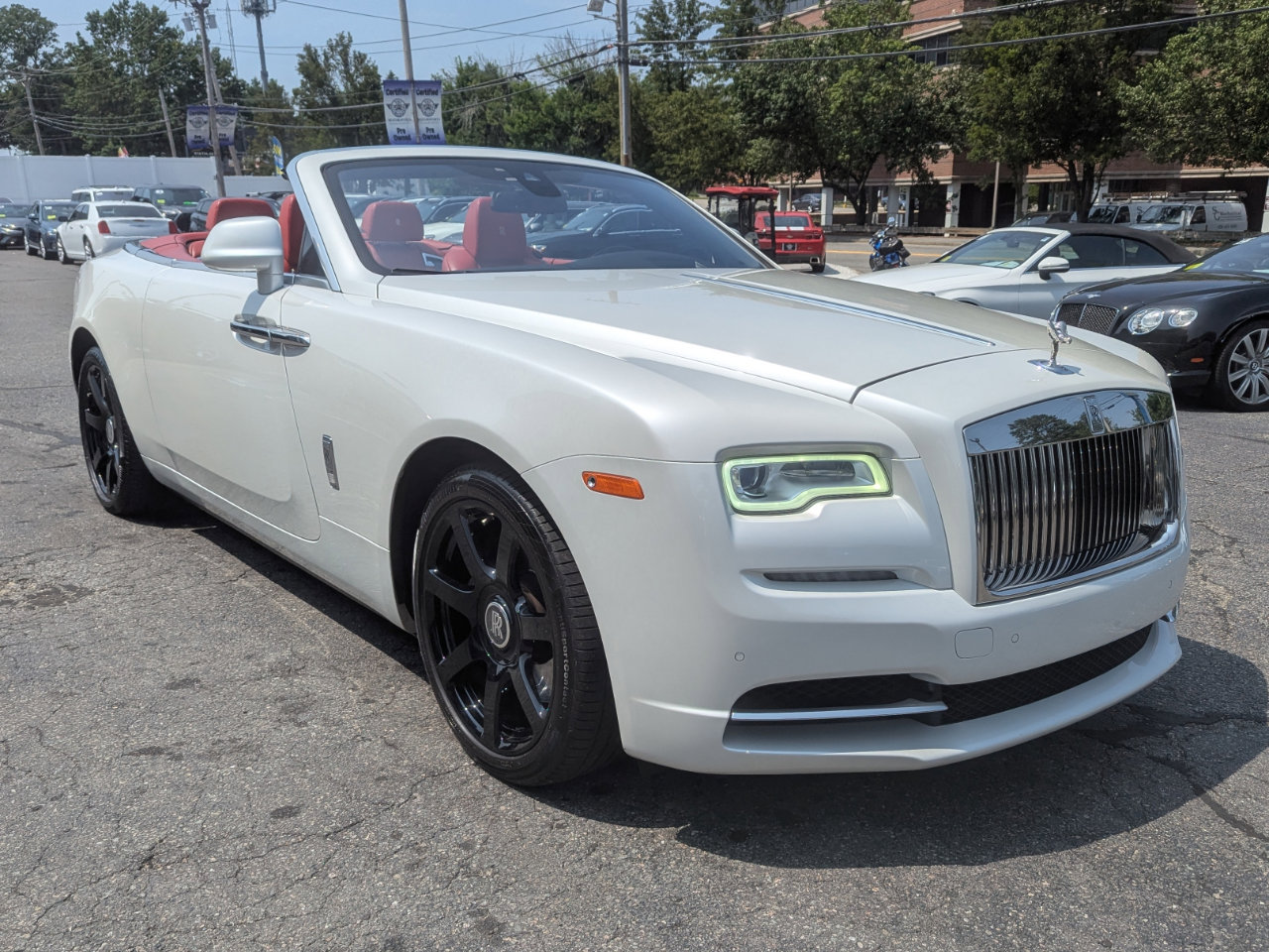 Used 2018 Rolls-Royce Dawn image 77