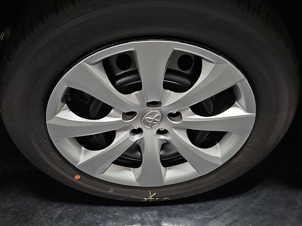New 2026 Toyota Corolla LE image 9