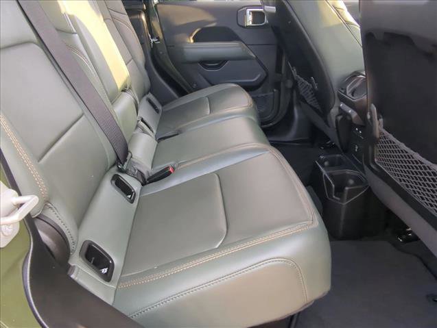 Used 2024 Jeep Gladiator Mojave AWD/4WD image 20