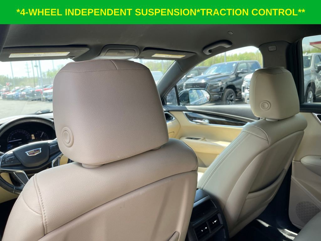 Used 2019 Cadillac XT5 AWD image 12