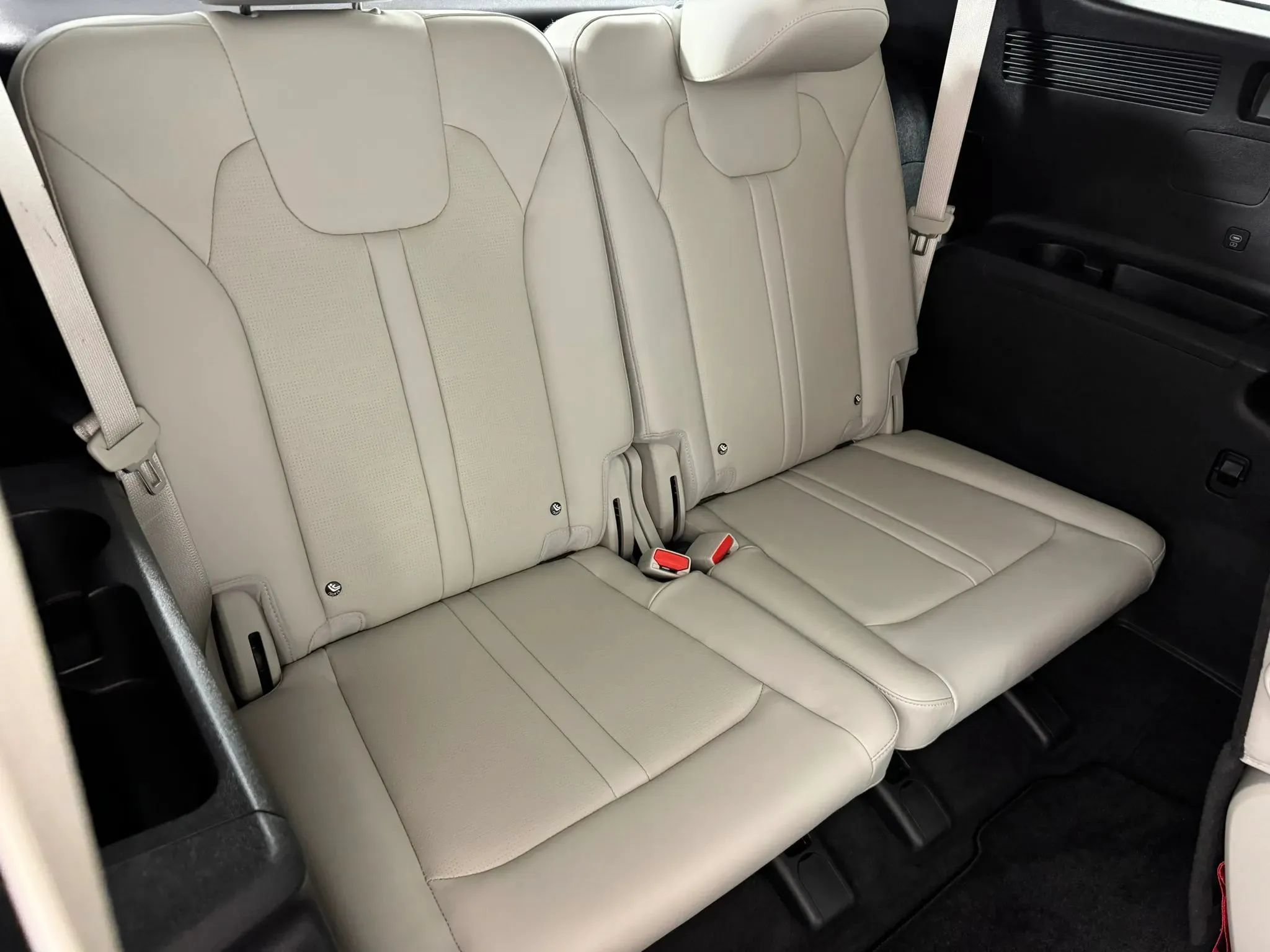 Used 2025 Kia Sorento EX AWD/4WD image 40