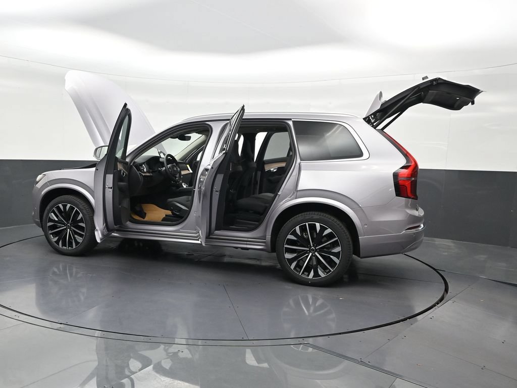 New 2026 Volvo XC90 B5 Plus AWD/4WD image 33