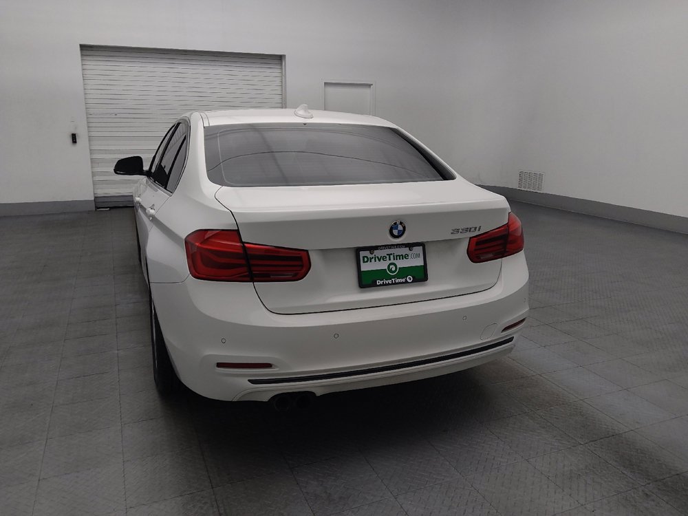 Used 2017 BMW 330i Sedan w/ Driver Assistance Package RWD image 6