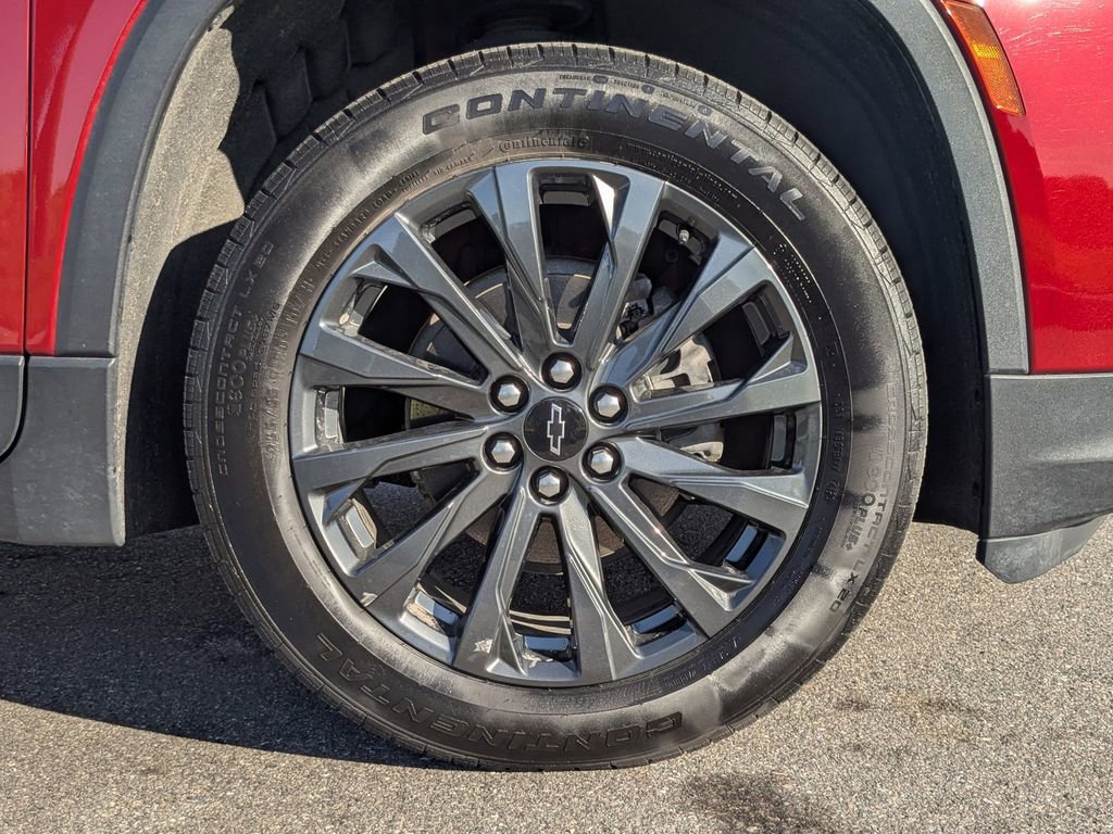 Certified 2023 Chevrolet Traverse RS image 11