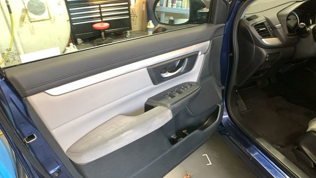 Used 2018 Honda CR-V LX image 5