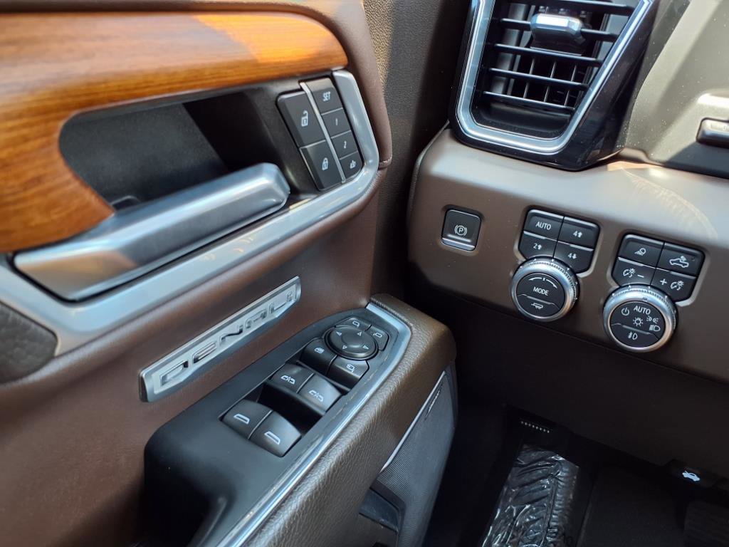 Used 2022 GMC Sierra 1500 Denali w/ Denali Reserve Package image 23