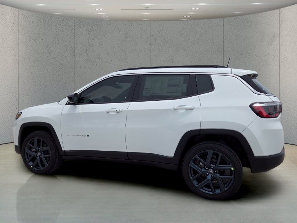 New 2026 Jeep Compass Latitude AWD/4WD image 8