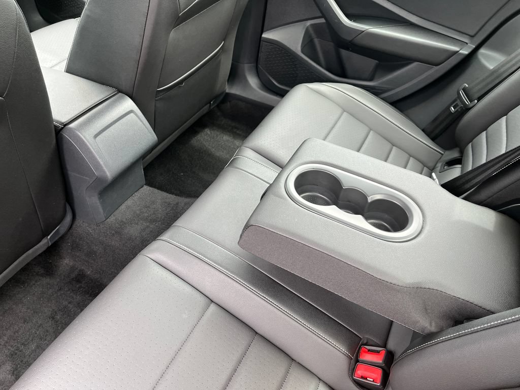 Used 2024 Volkswagen Jetta SE FWD image 35