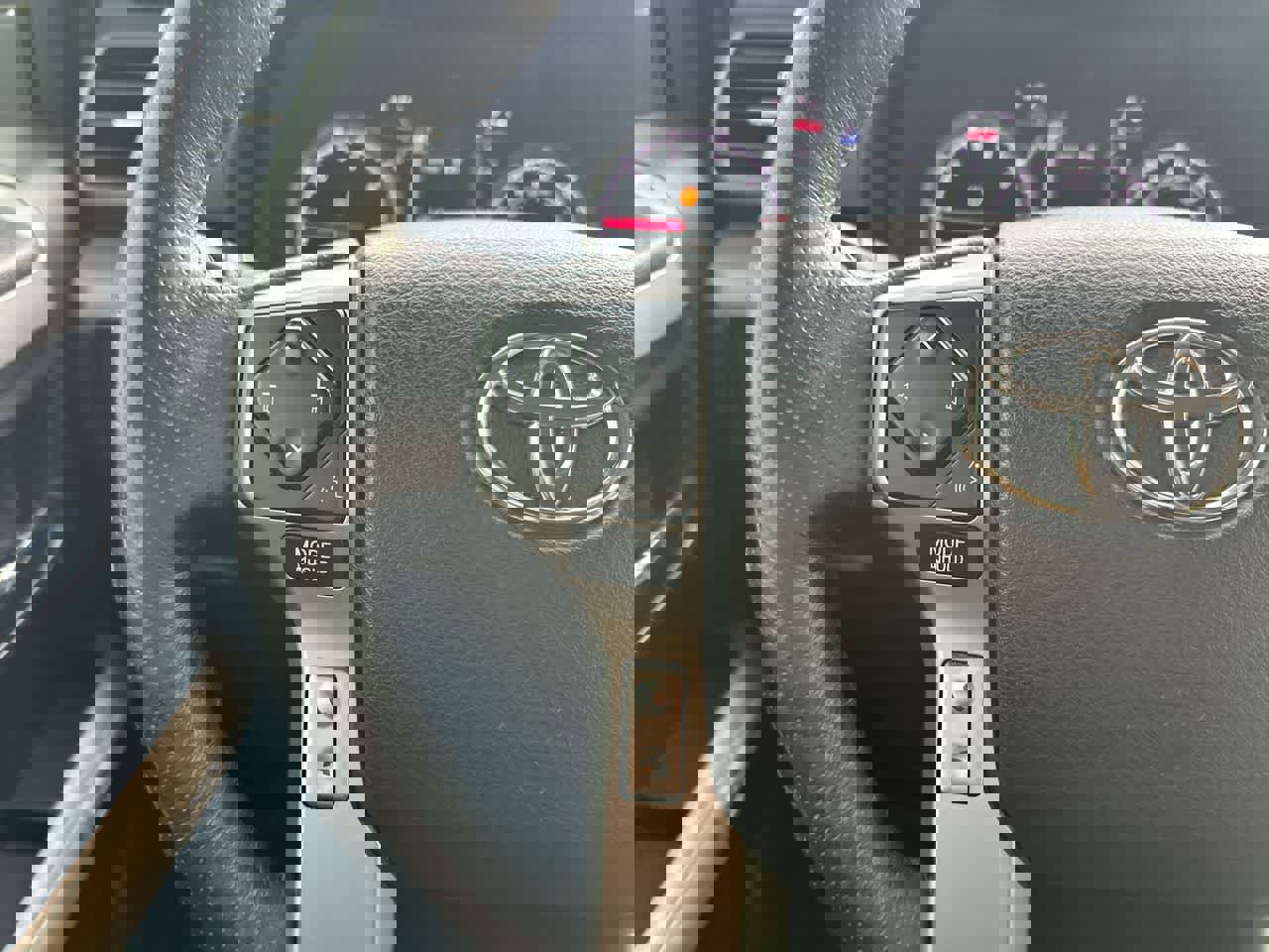 Used 2020 Toyota 4Runner Limited image 28