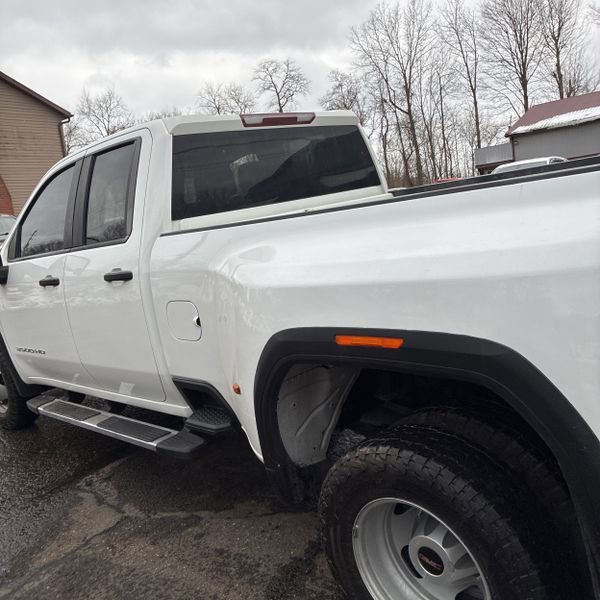 Used 2023 GMC Sierra 3500 Pro w/ Convenience Package image 7