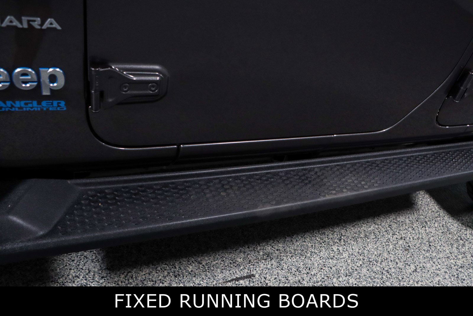 Used 2022 Jeep Wrangler Unlimited Sahara w/ Cold Weather Group image 13