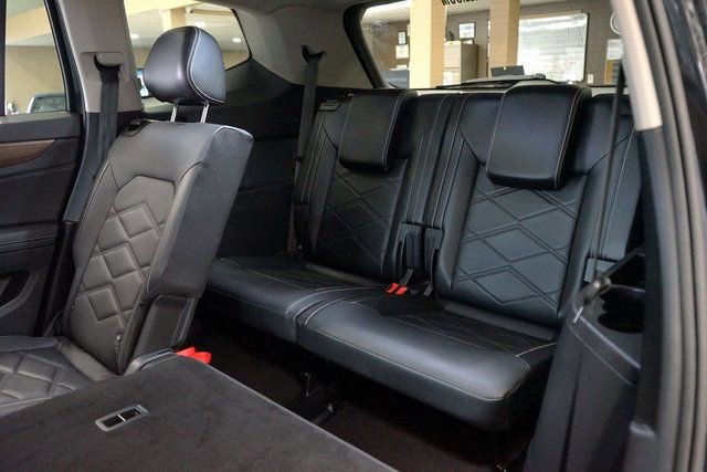 Used 2024 Volkswagen Atlas SE image 13