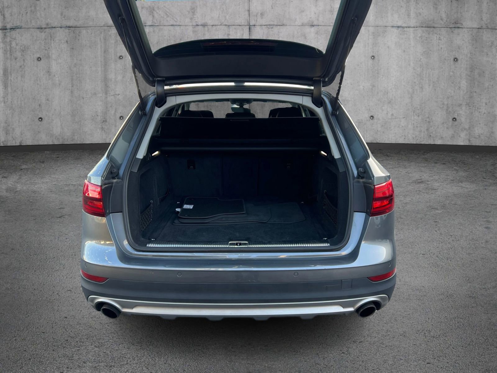 Used 2017 Audi A4 2.0T allroad Premium Plus image 13