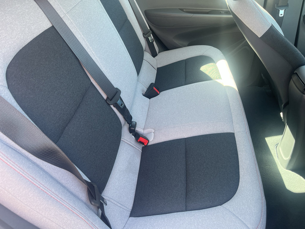 Used 2018 Chevrolet Bolt LT FWD image 30