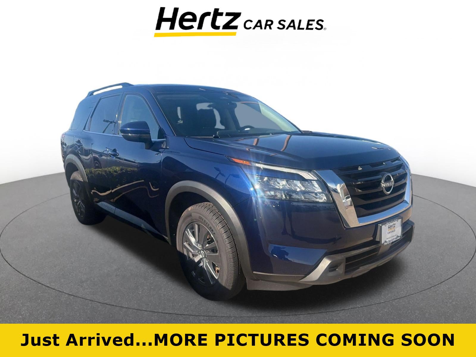 Used 2025 Nissan Pathfinder SV