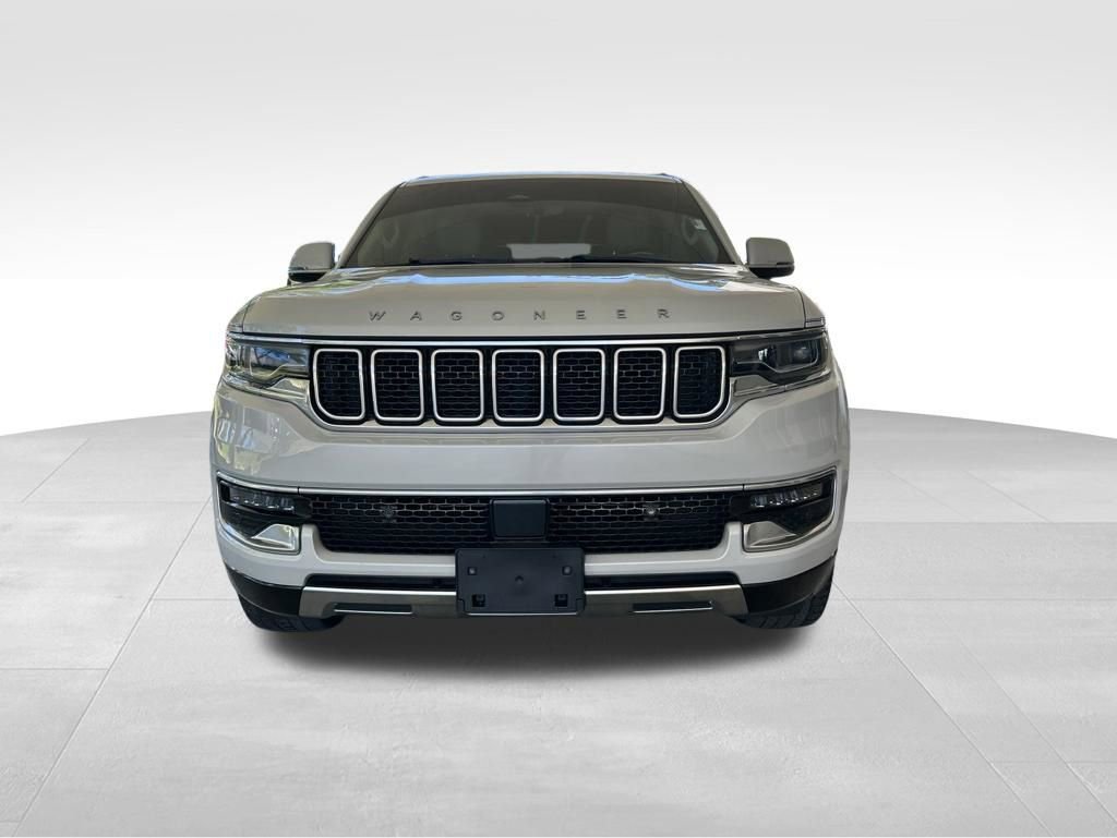 Used 2022 Jeep Wagoneer Series III RWD image 3