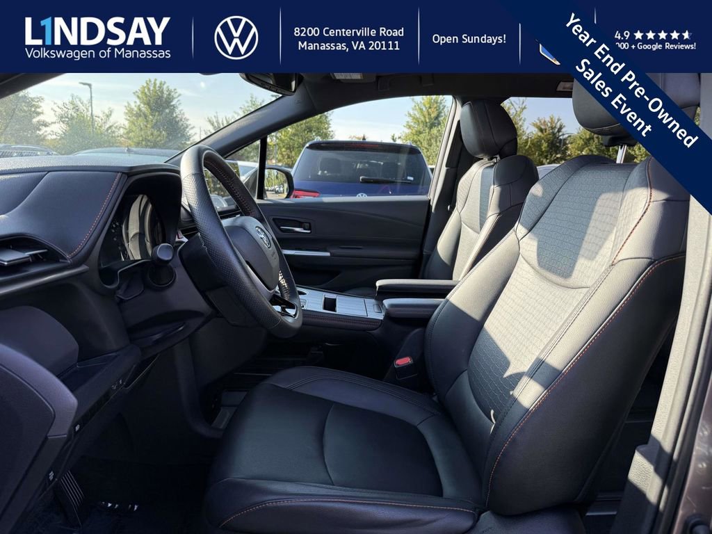 Used 2021 Toyota Sienna XSE image 10