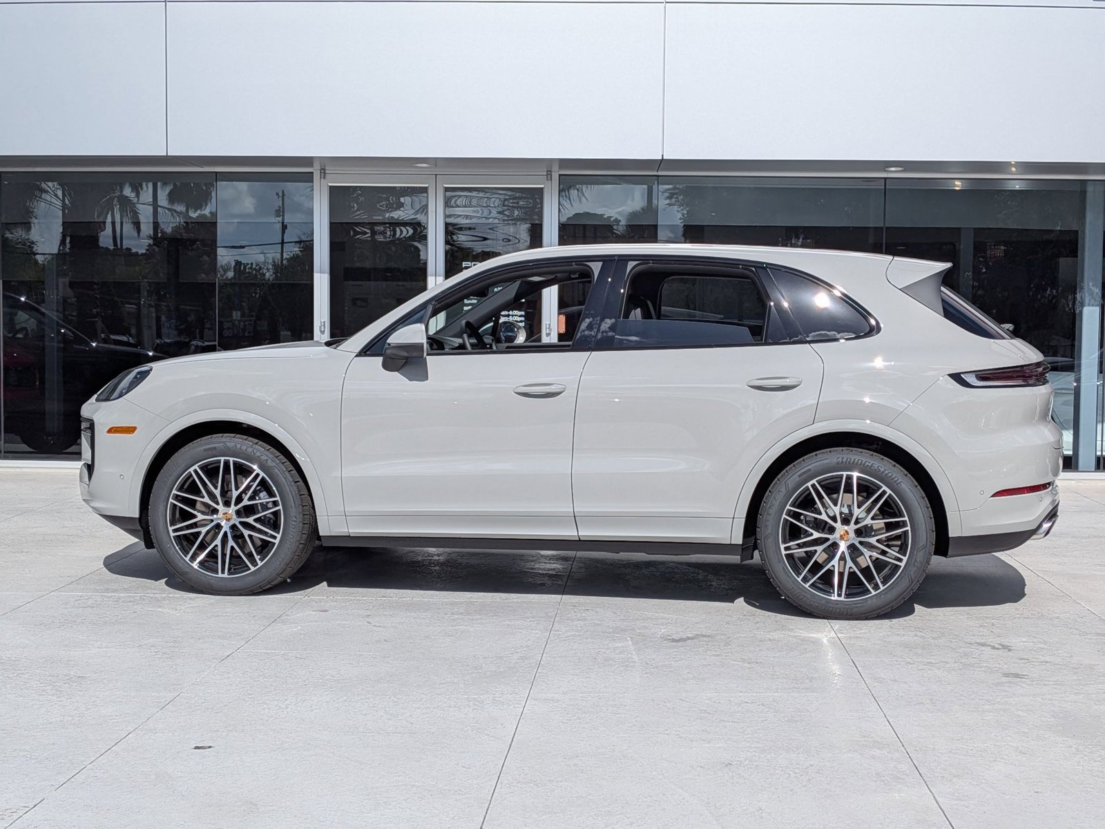 New 2026 Porsche Cayenne AWD/4WD image 2