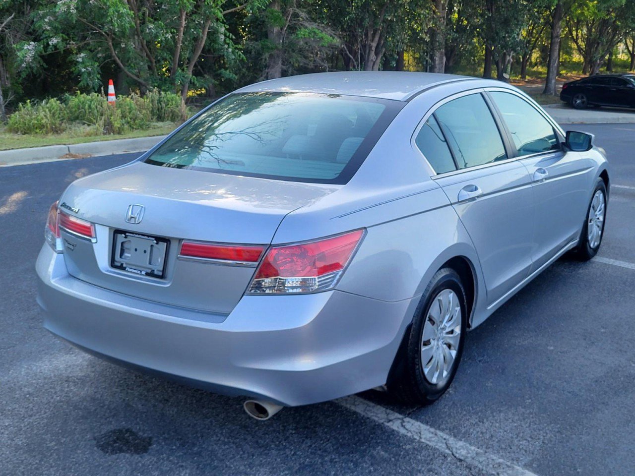 Used 2012 Honda Accord LX image 2