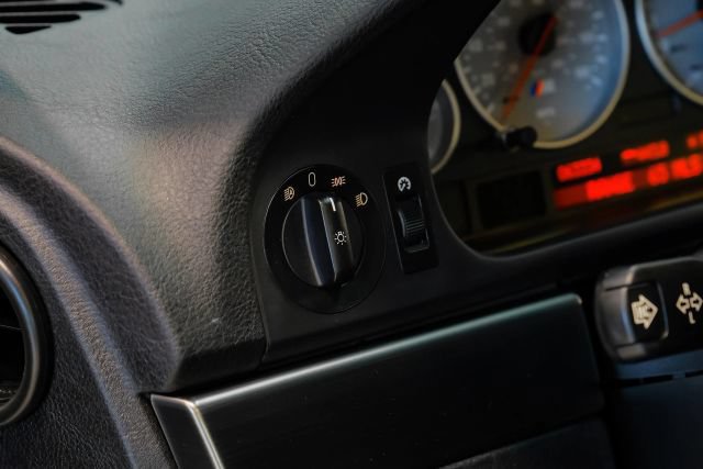 Used 2003 BMW M5 RWD image 39